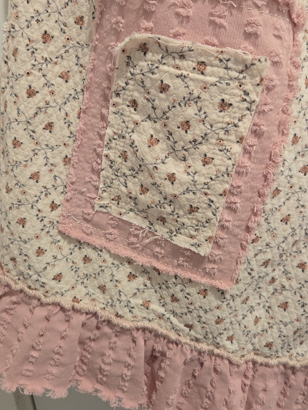POL Floral Pants with Patches and Ruffle Details in Natural/Pink NWOT - Picture 3 of 7